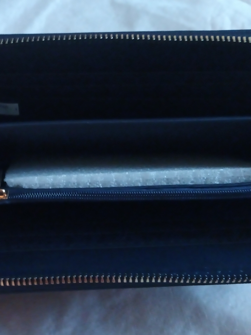 RAMPAGE WALLET - Picture 2 of 3